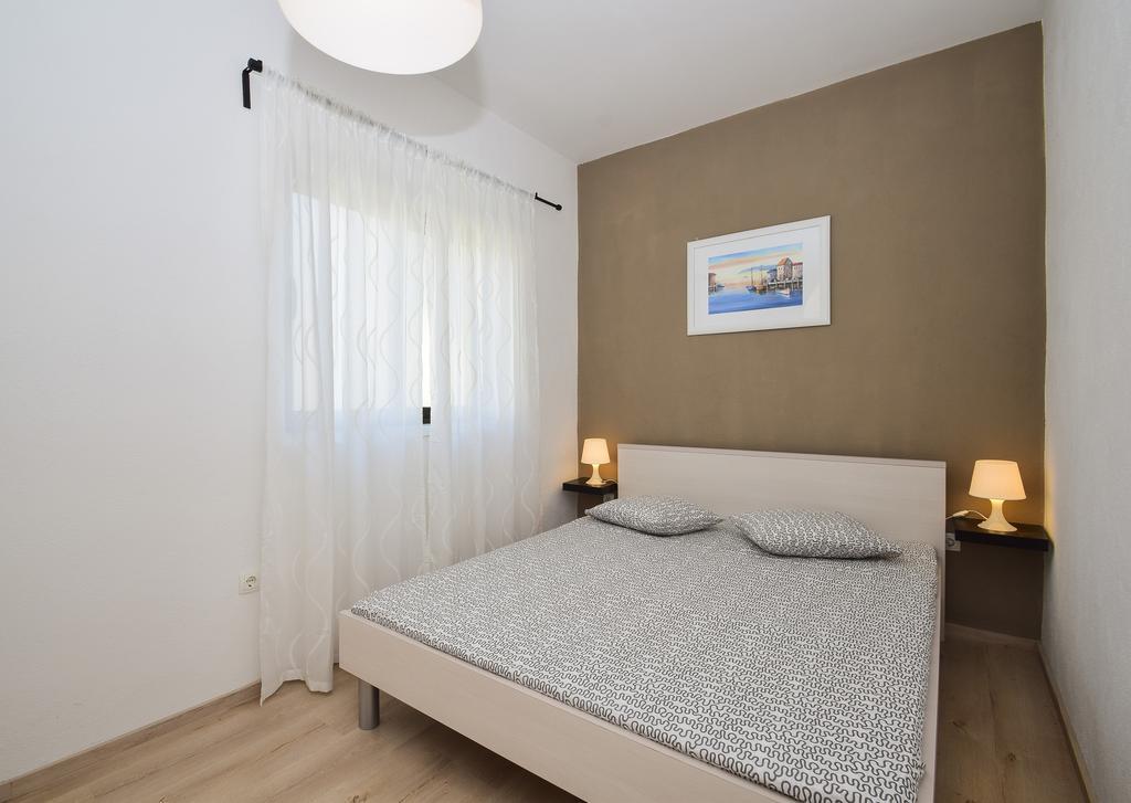 Amadrian Apartments 시베니크 외부 사진